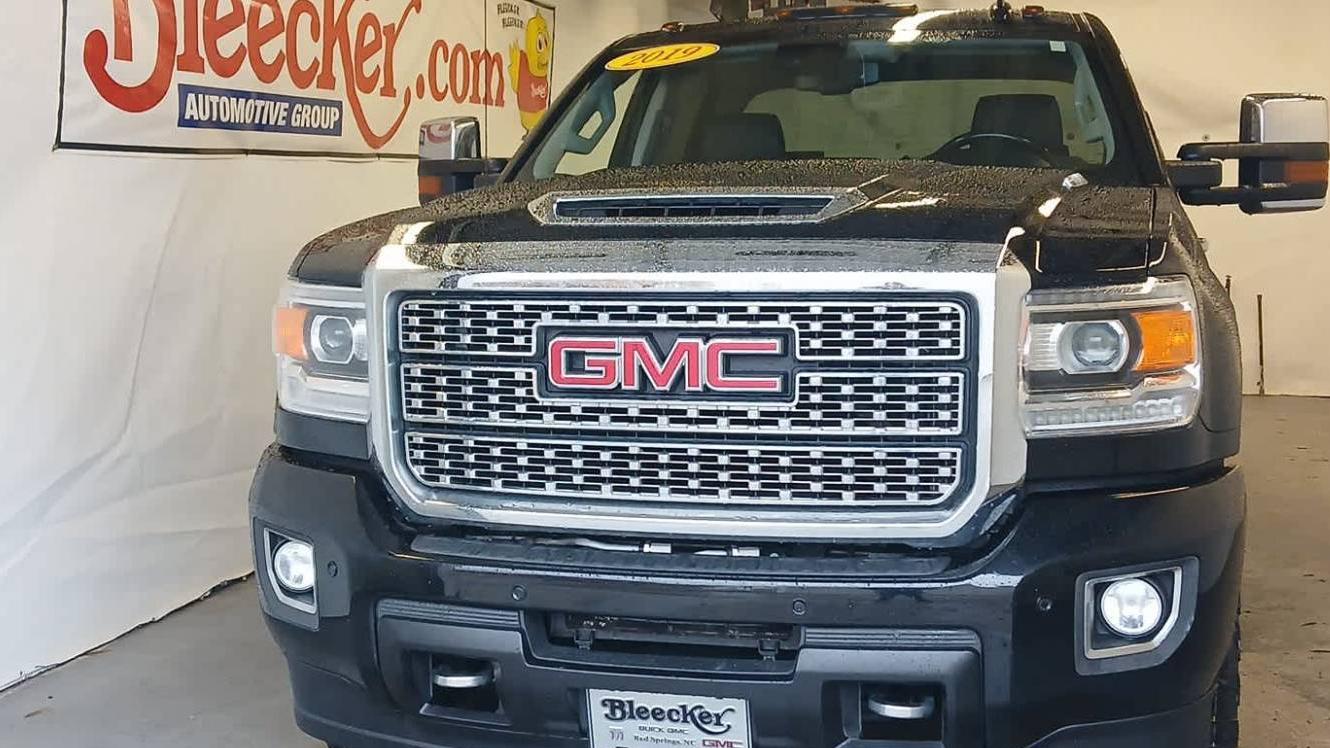 GMC SIERRA HD 2019 1GT12SEY8KF235688 image